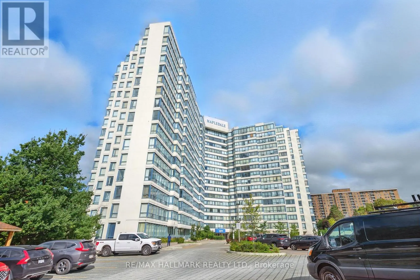 #802 - 3050 ELLESMERE ROAD