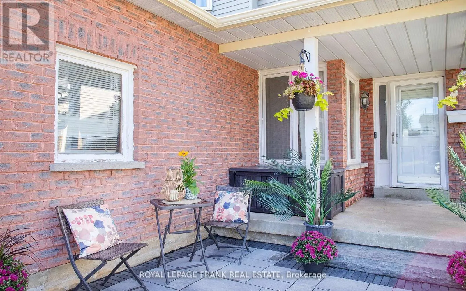 22 WINDHAM CRESCENT