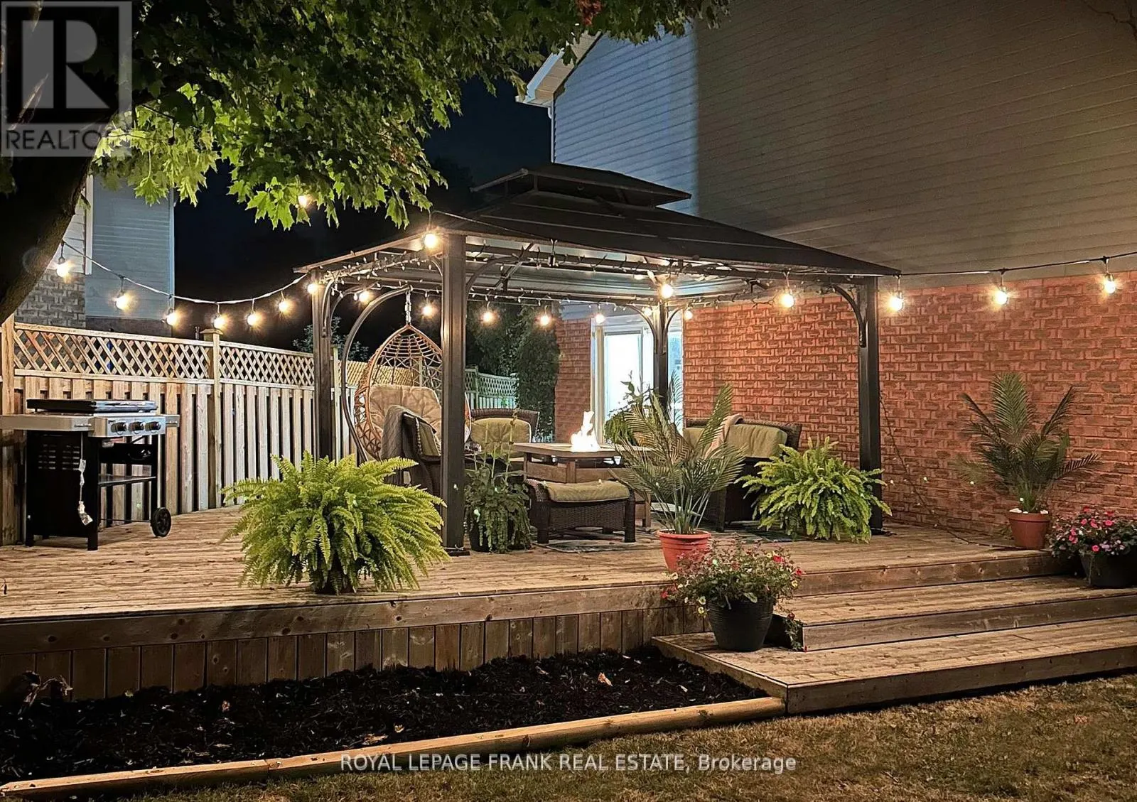 22 WINDHAM CRESCENT