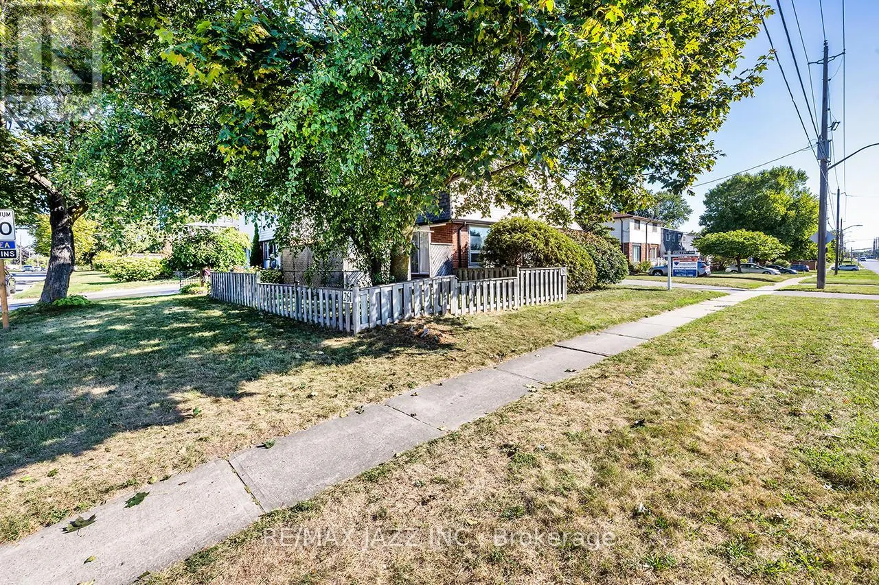 261 VANCOUVER STREET