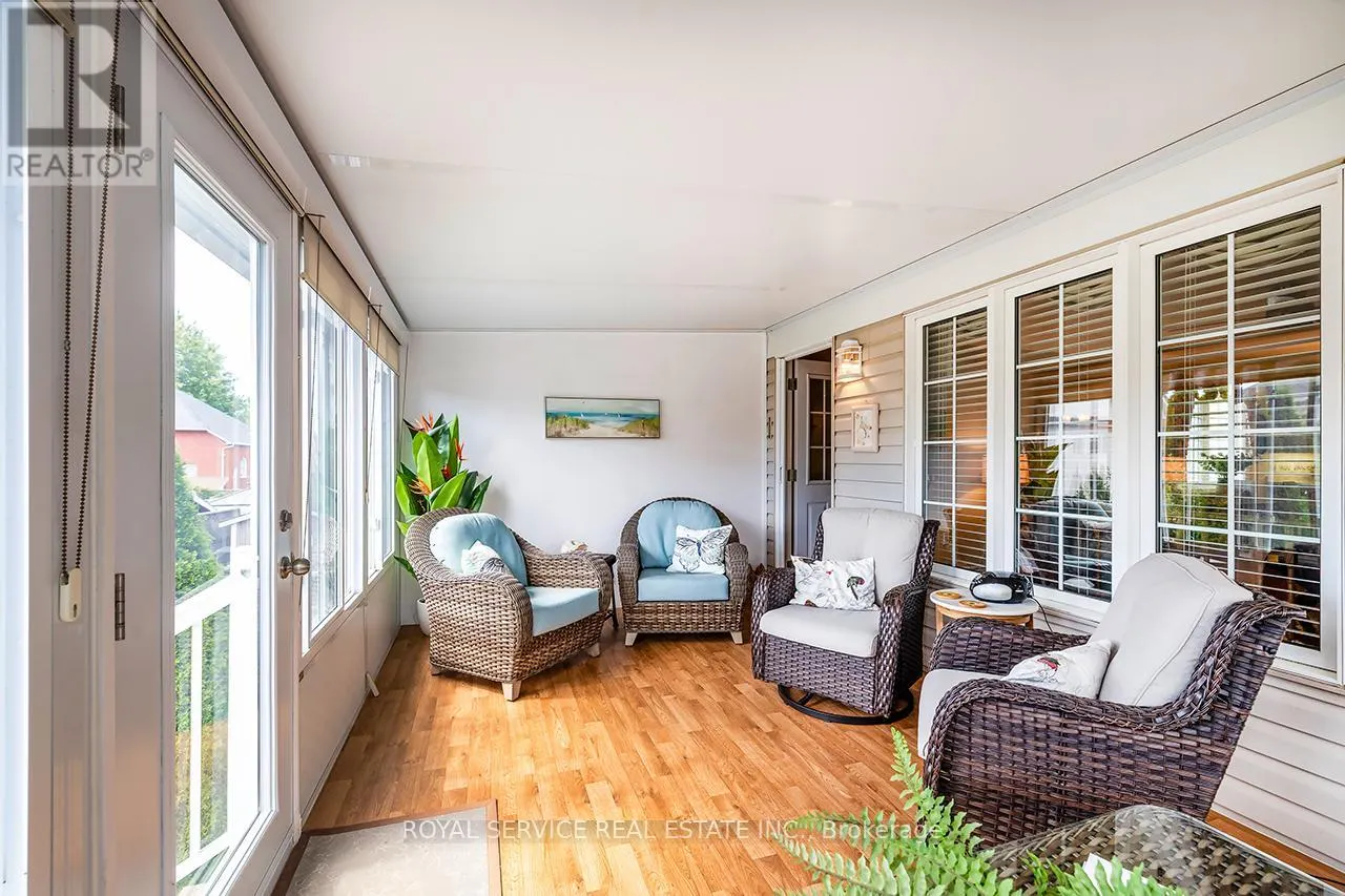 15 BLOOM AVENUE