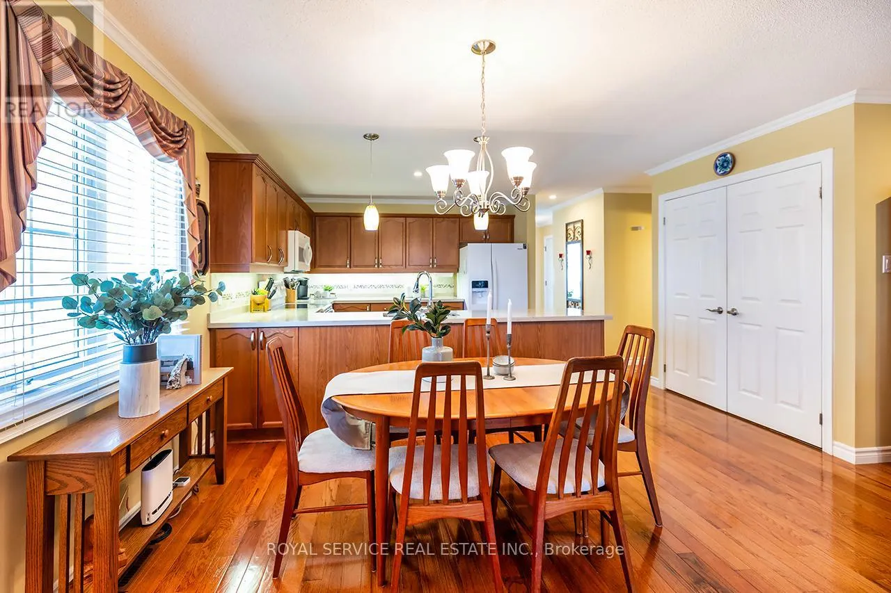 15 BLOOM AVENUE