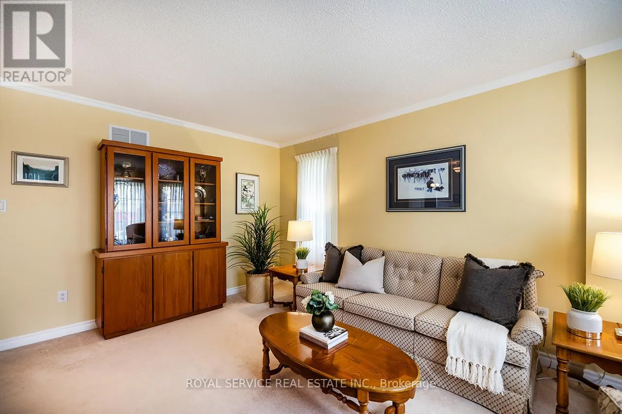15 BLOOM AVENUE