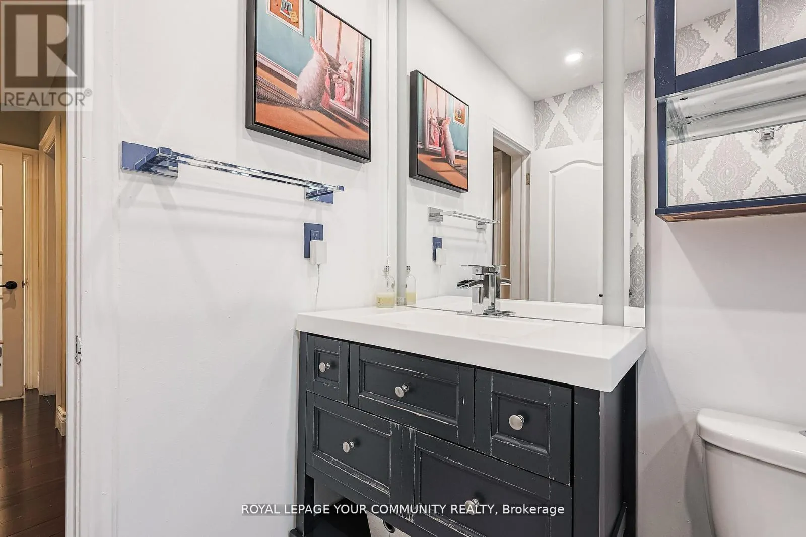 UPPER - 52 PRINCEWAY DRIVE