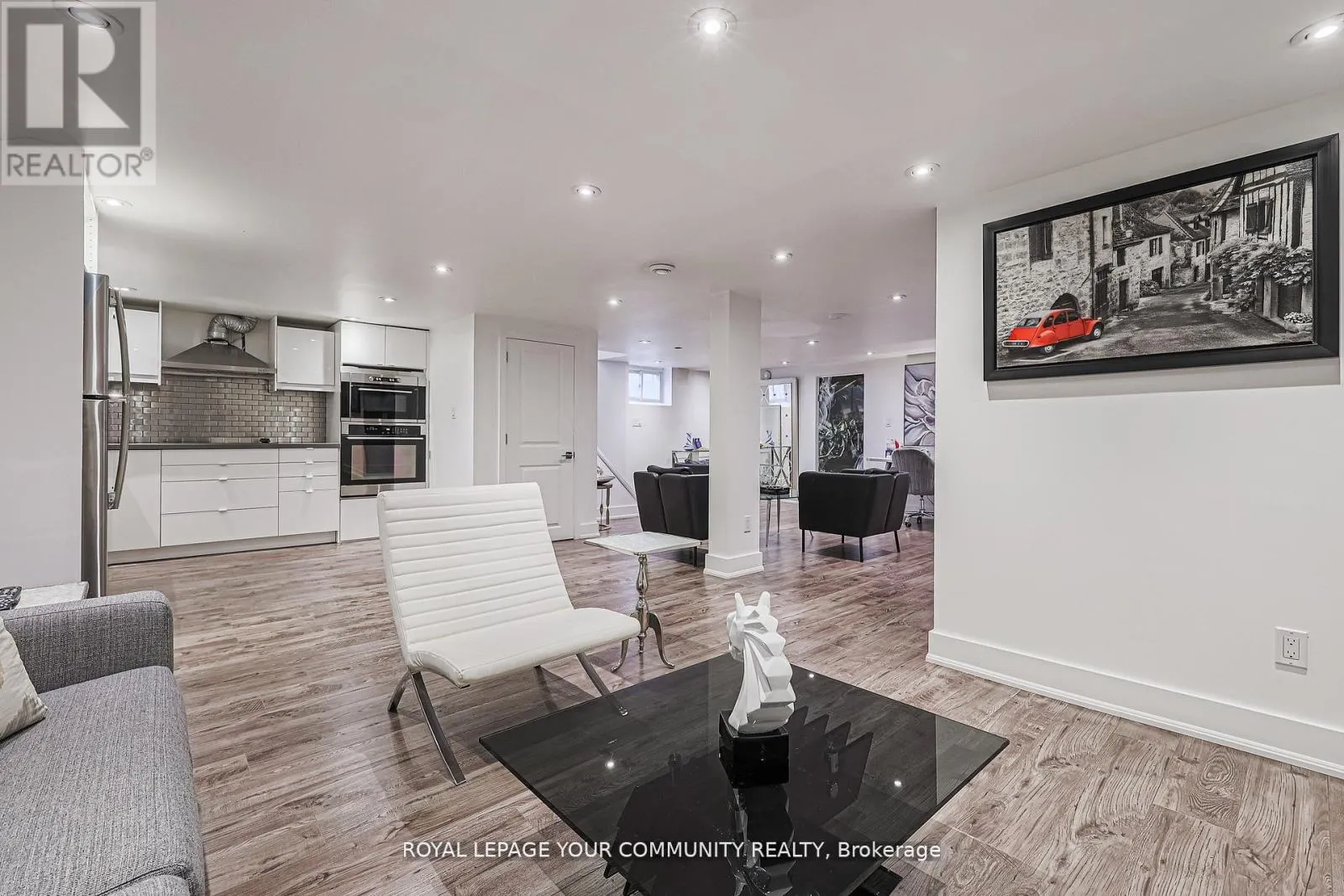 LOWER - 52 PRINCEWAY DRIVE