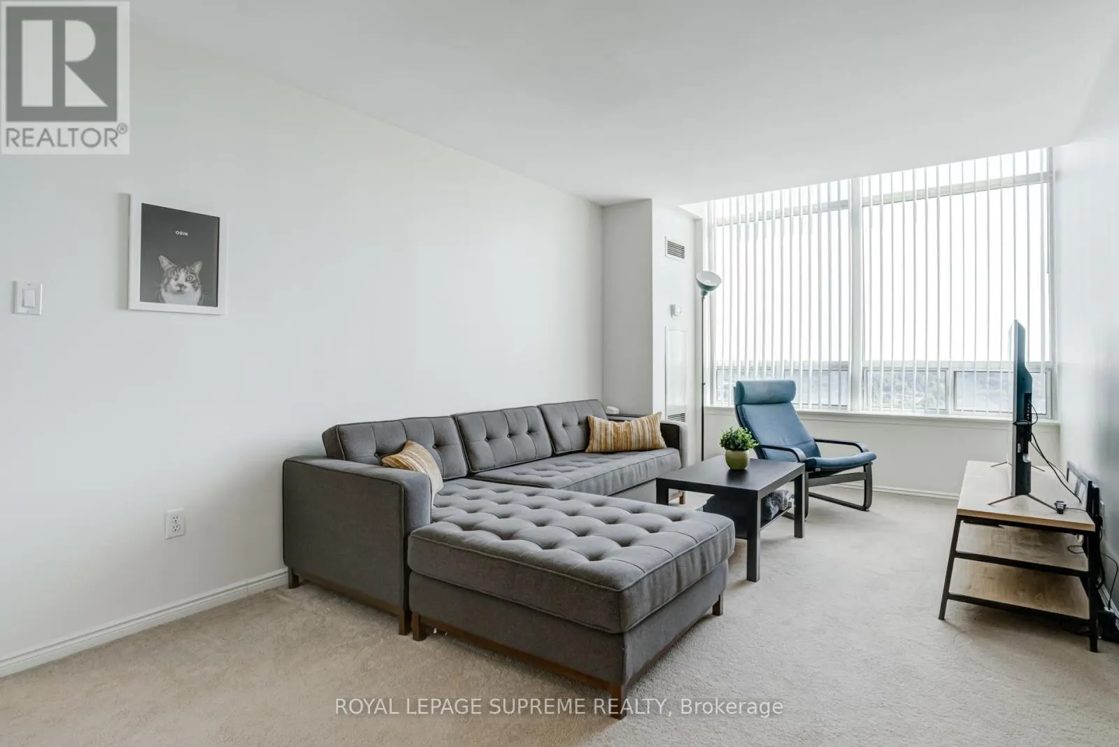 PH83 - 1 GREYSTONE WALK DRIVE