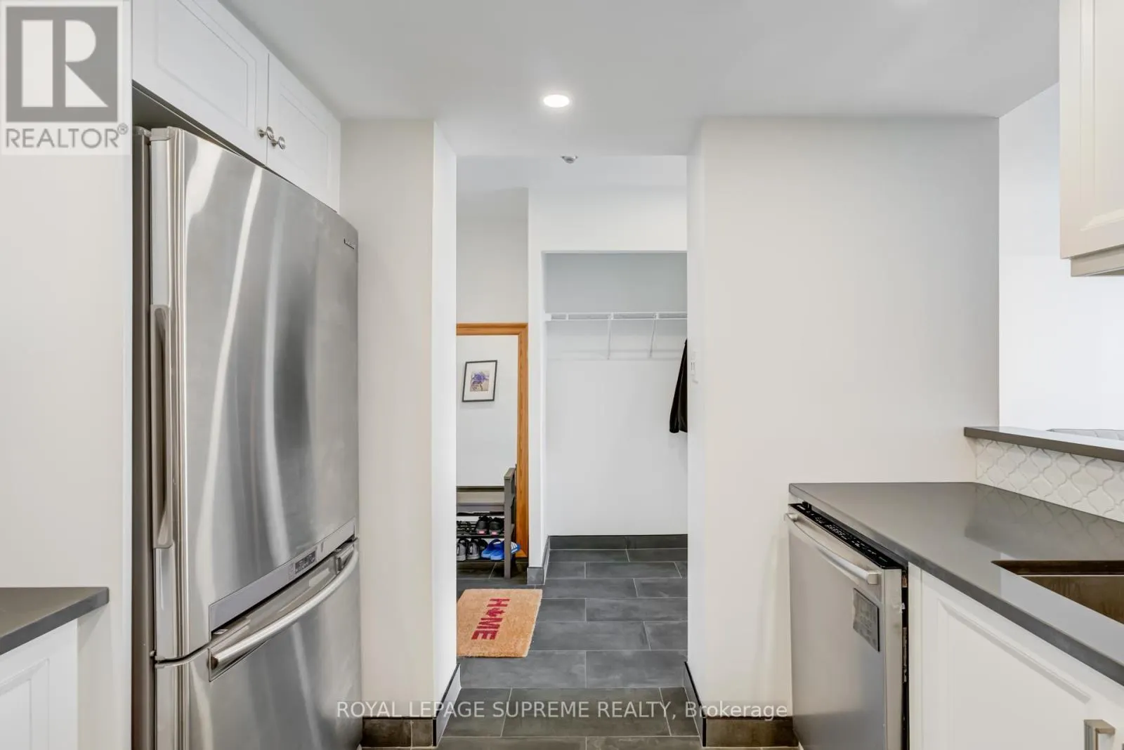 PH83 - 1 GREYSTONE WALK DRIVE