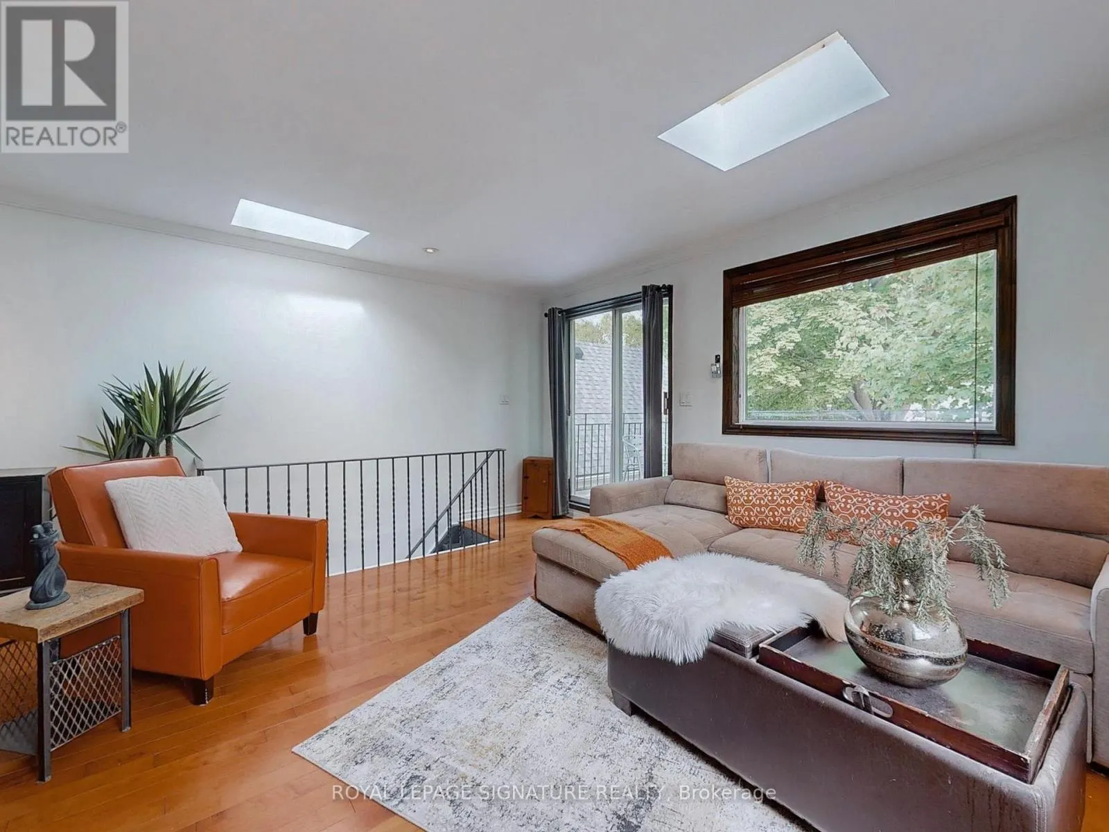 8 FAIRFORD AVENUE