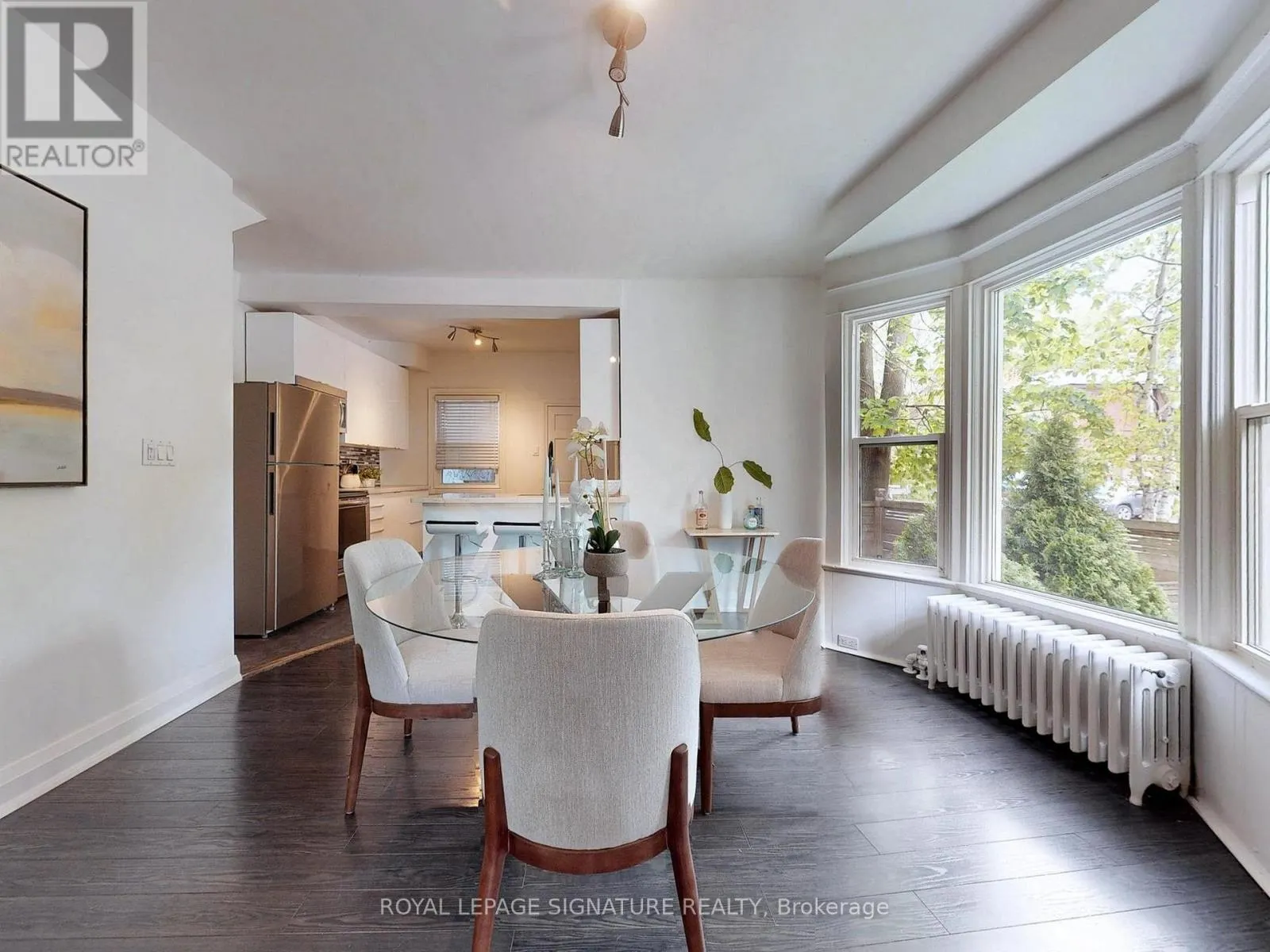 8 FAIRFORD AVENUE