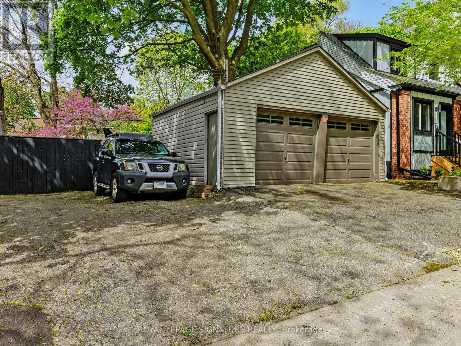8 FAIRFORD AVENUE