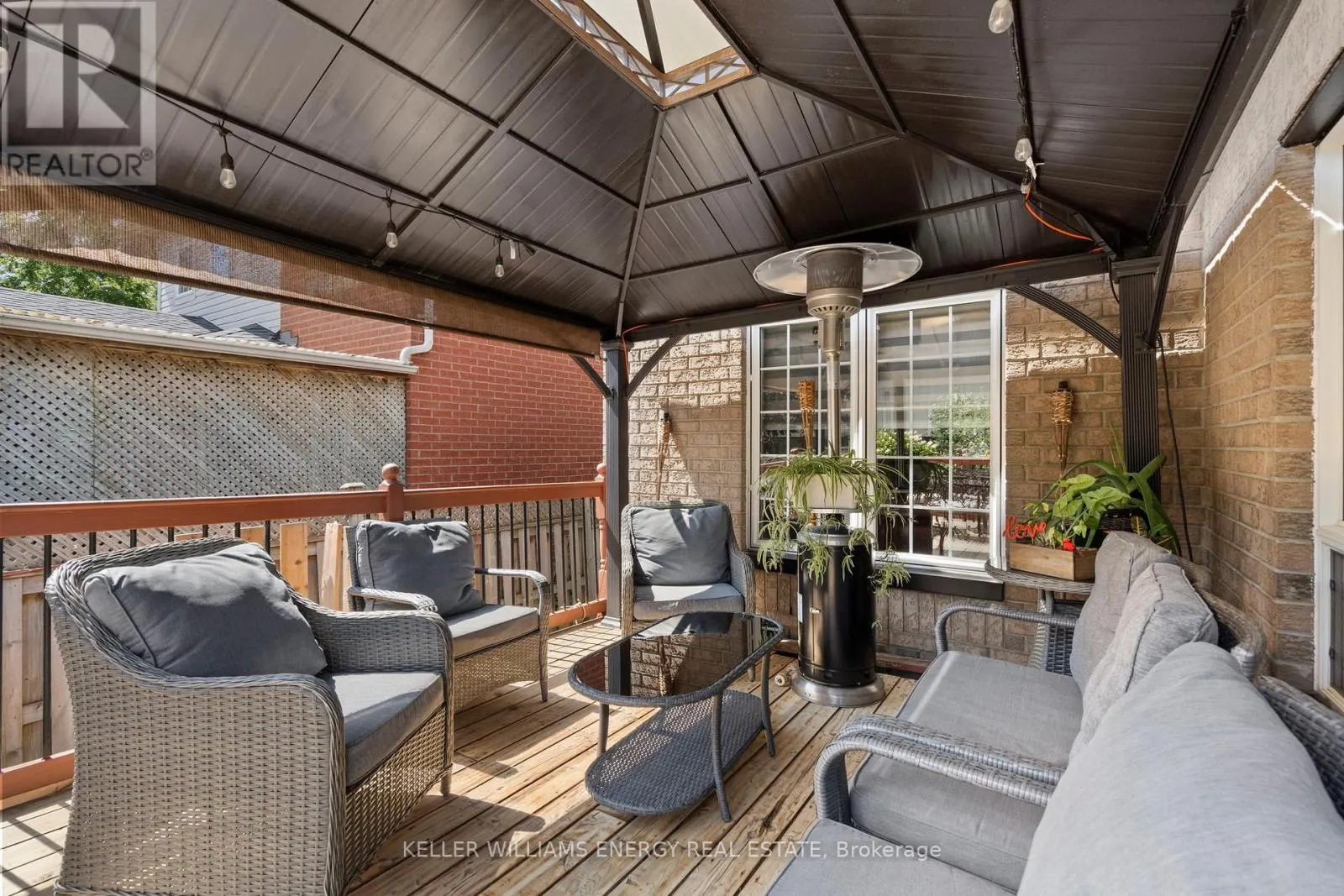 77 JAMES ROWE COURT