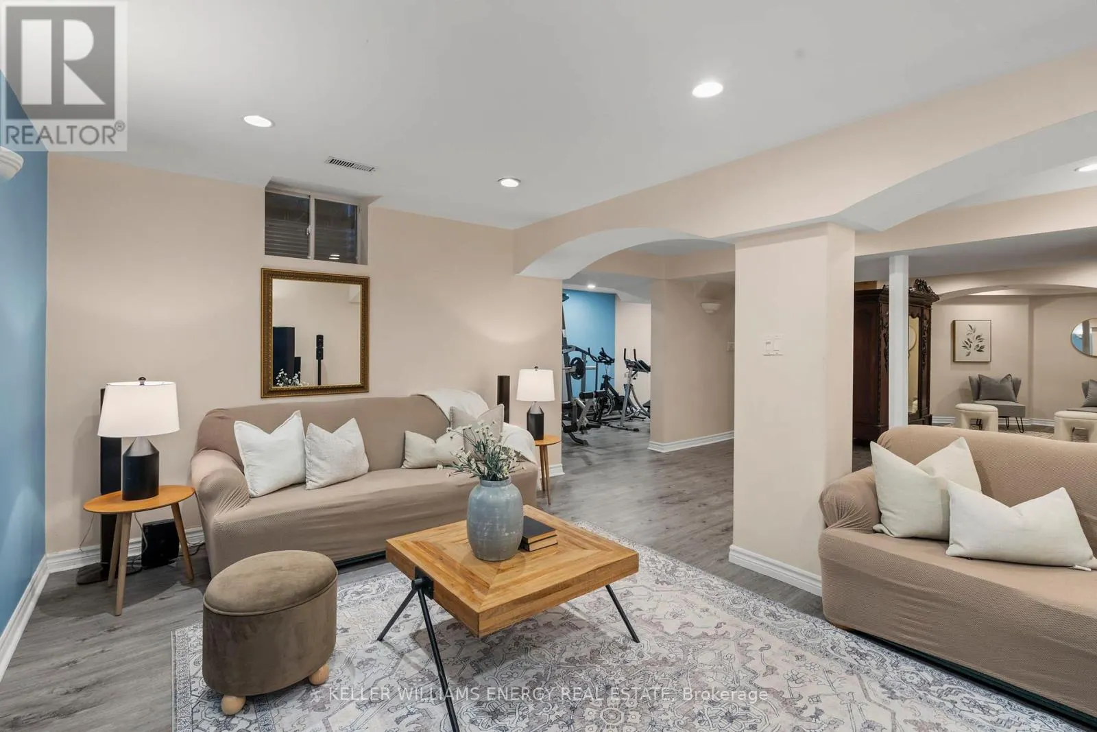 77 JAMES ROWE COURT
