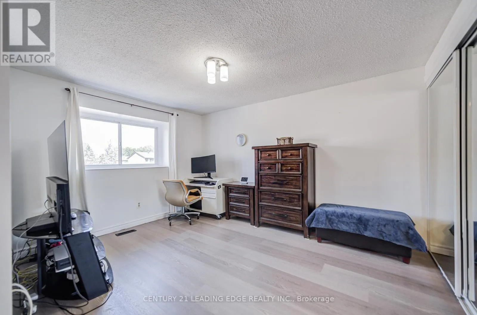 205 - 55 COLLINSGROVE ROAD