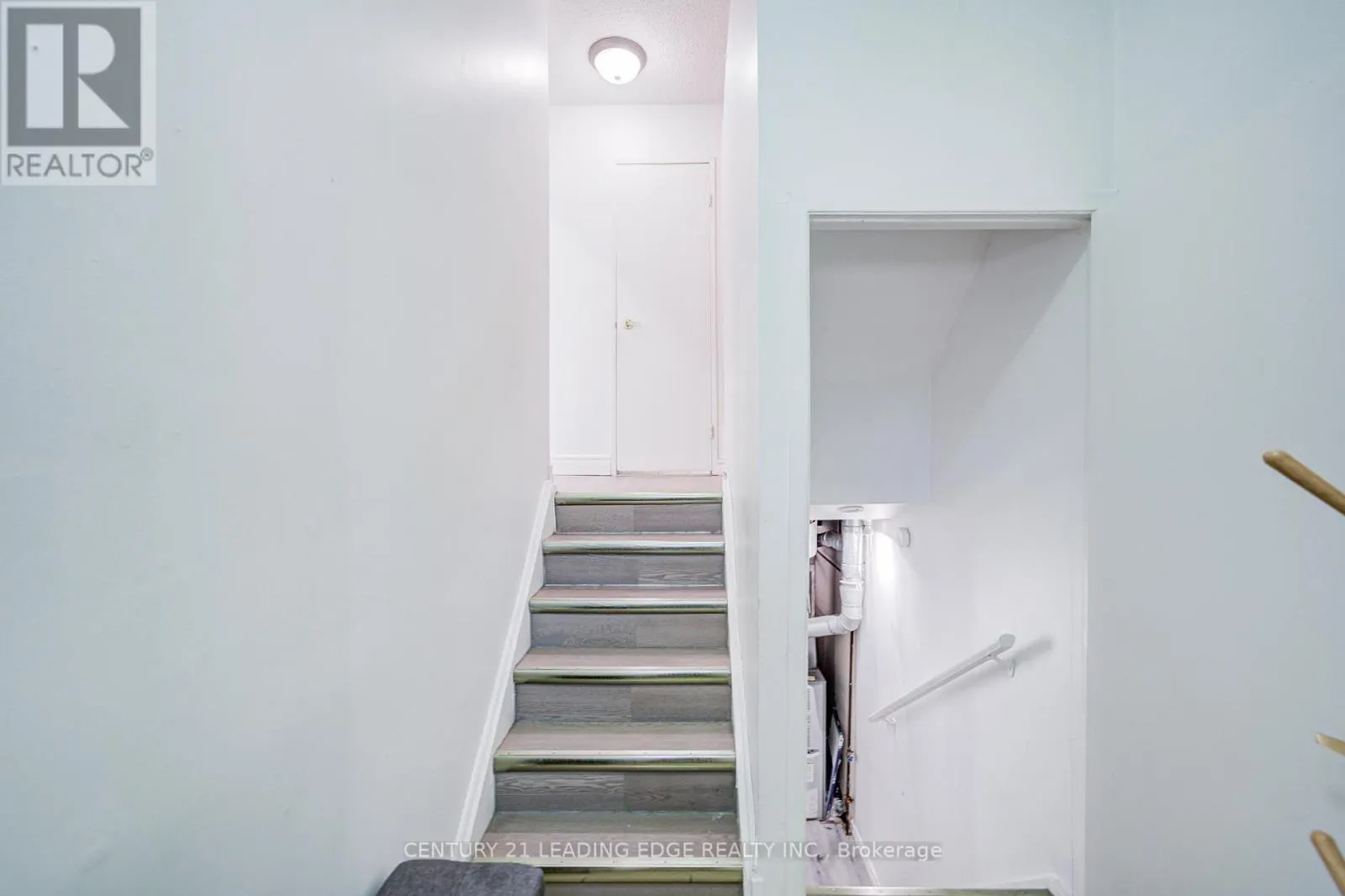 205 - 55 COLLINSGROVE ROAD