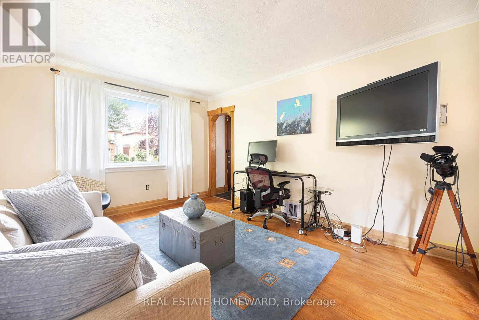 121 SANDOWN AVENUE