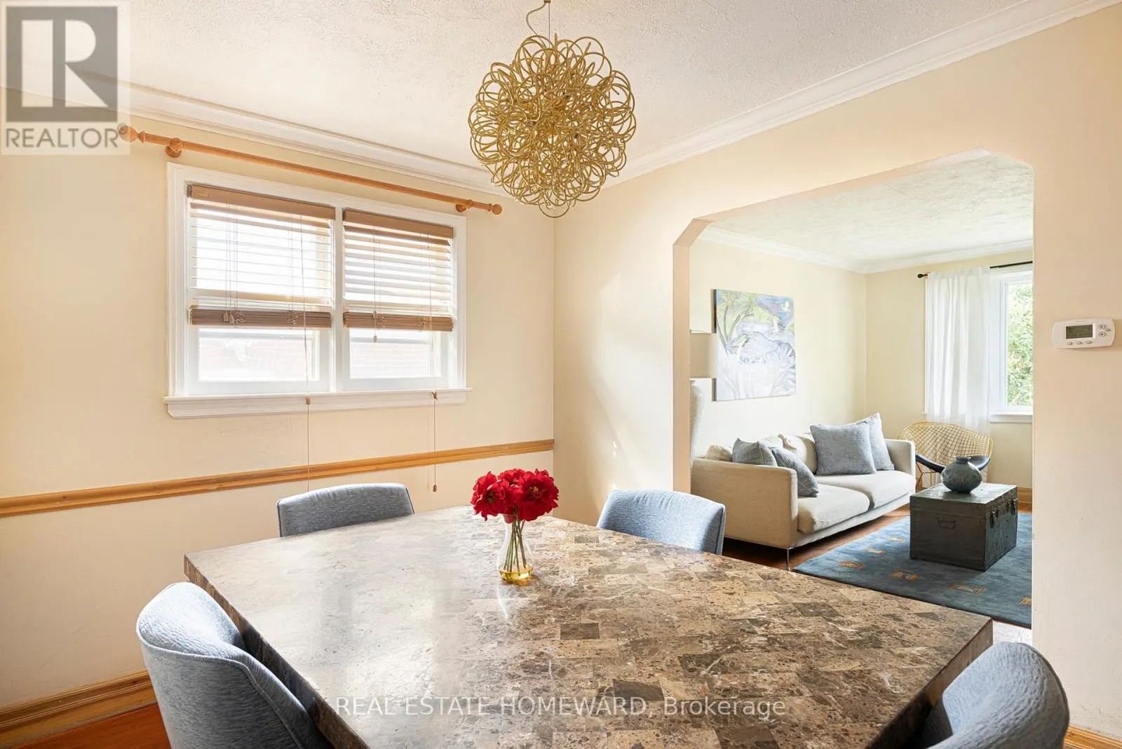 121 SANDOWN AVENUE