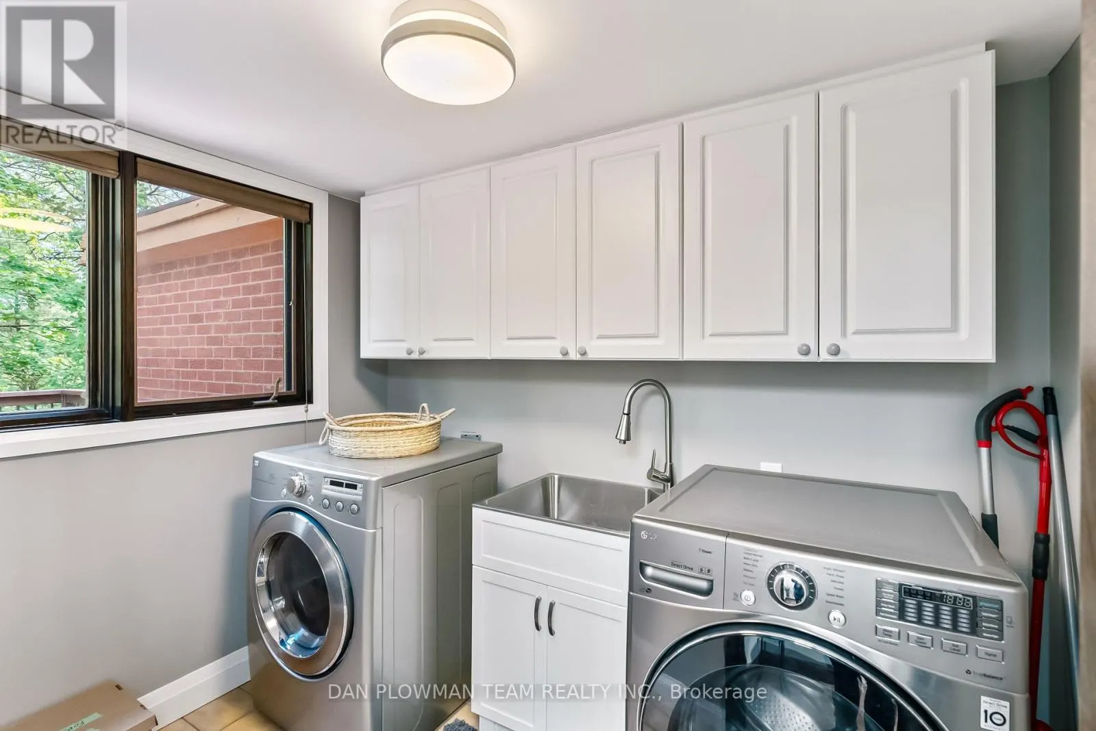 5 SUMAC ROAD