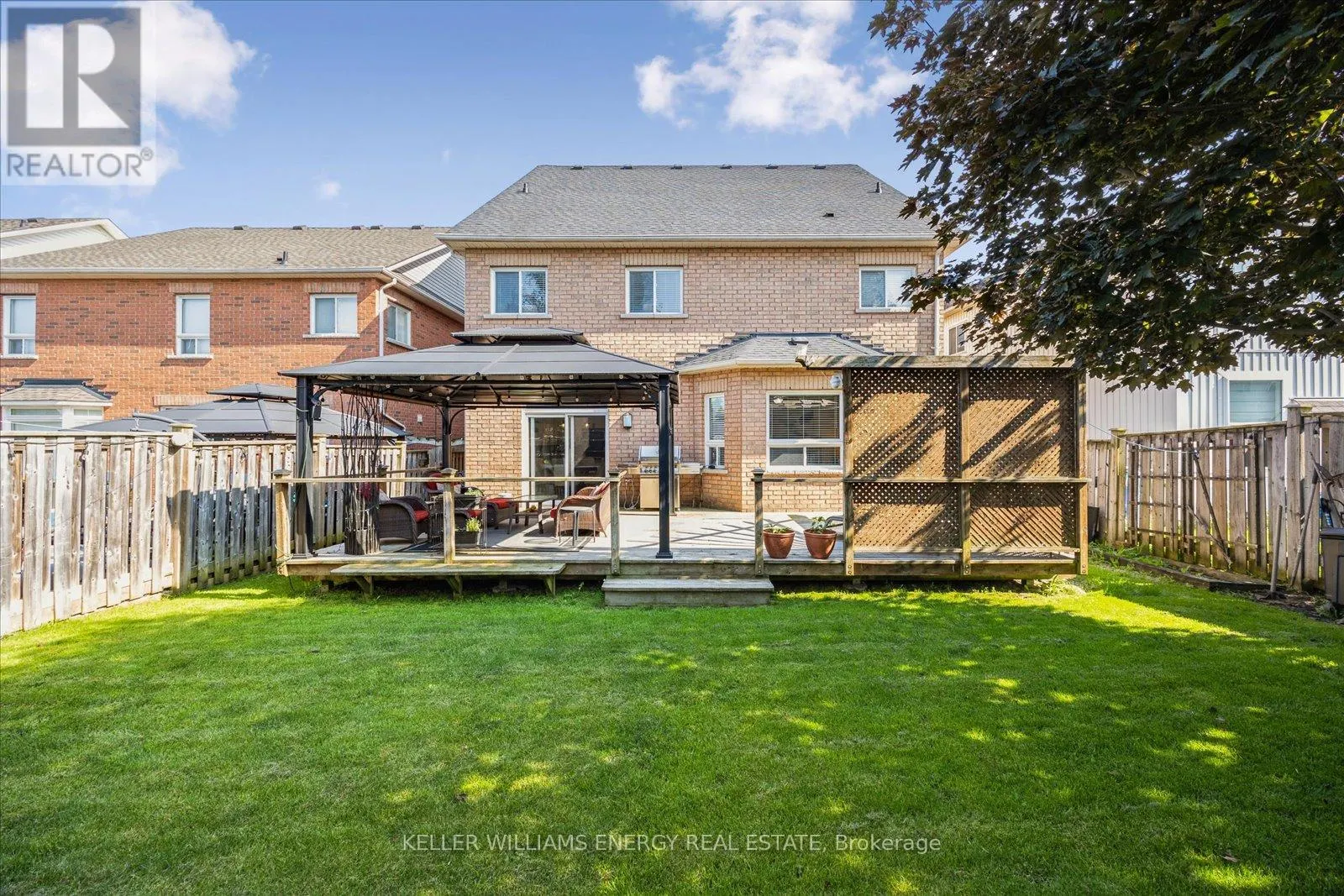 18 HELSTON CRESCENT