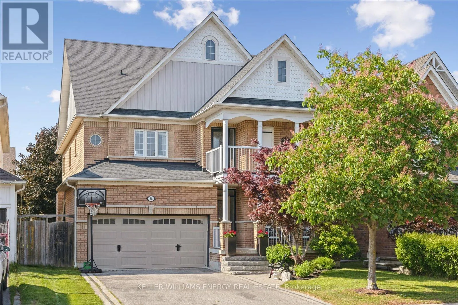 18 HELSTON CRESCENT