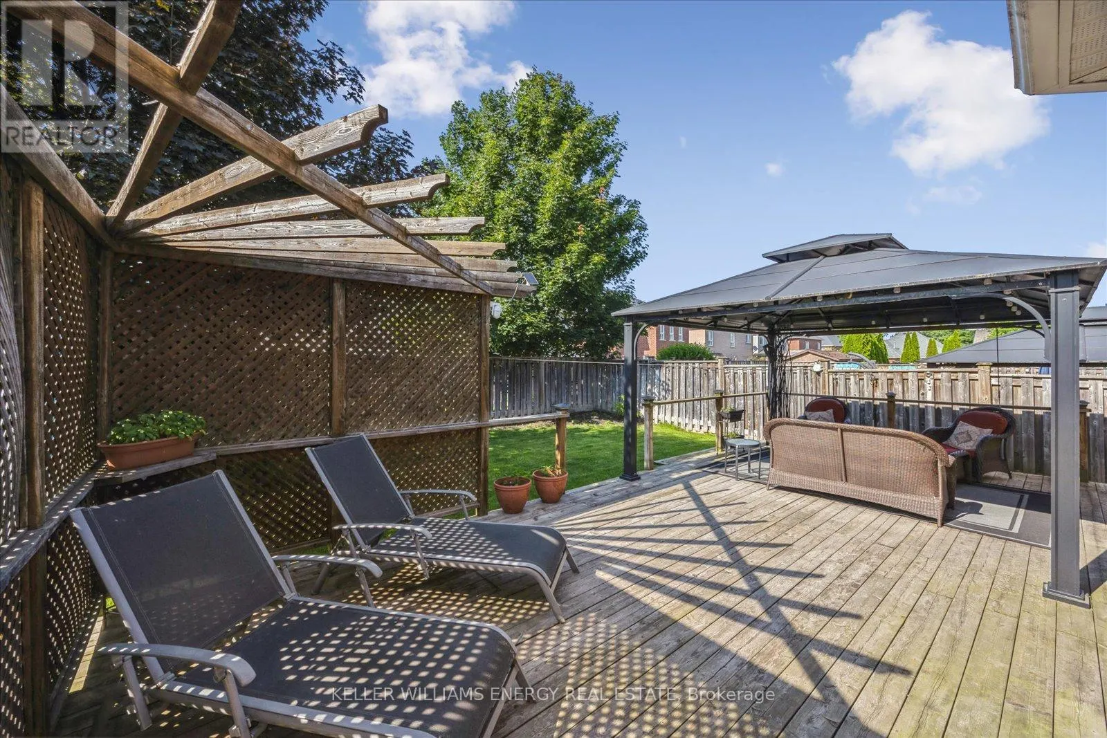 18 HELSTON CRESCENT