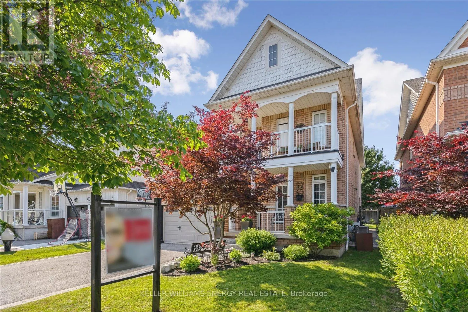 18 HELSTON CRESCENT