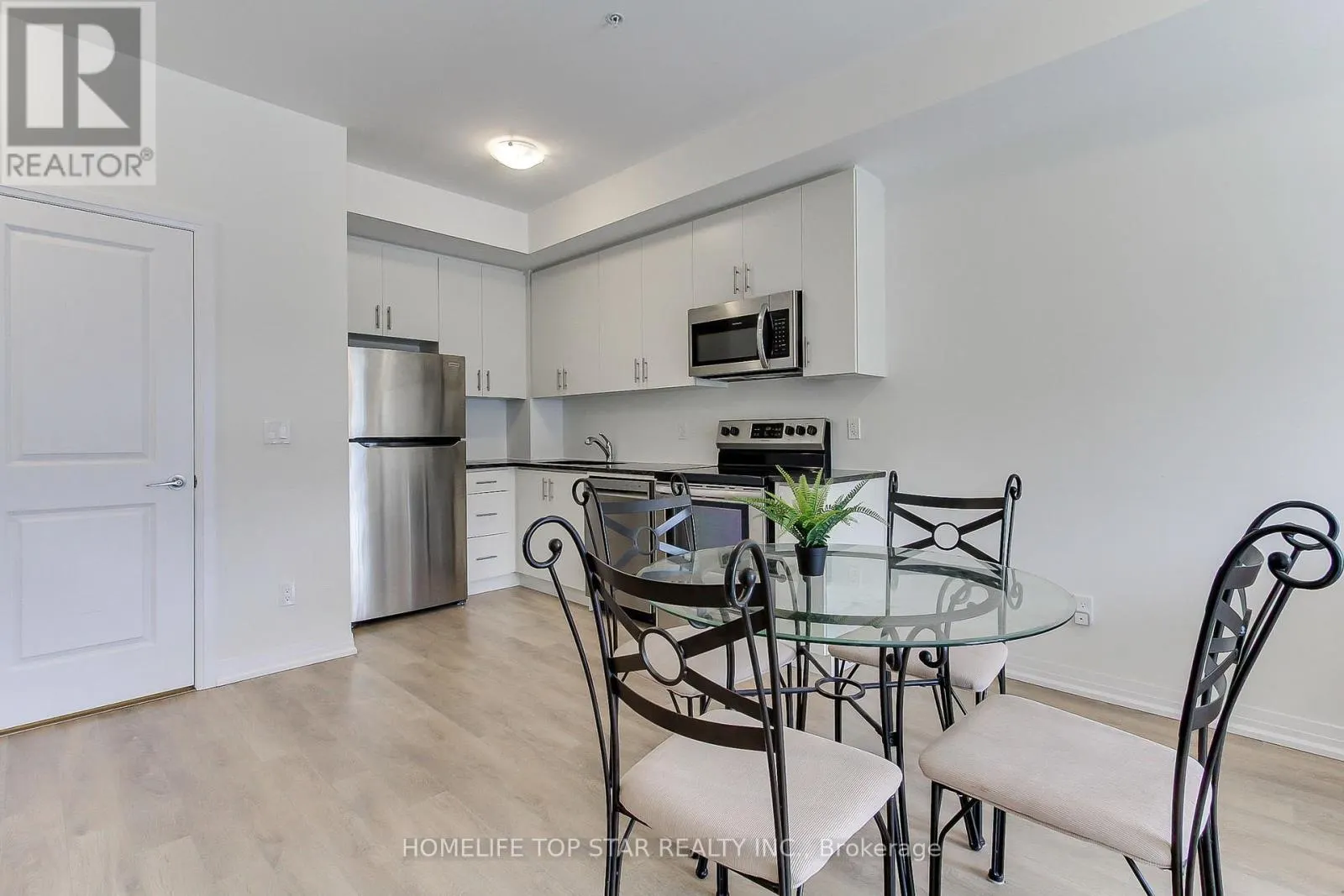 815 - 2635 WILLIAM JACKSON DRIVE