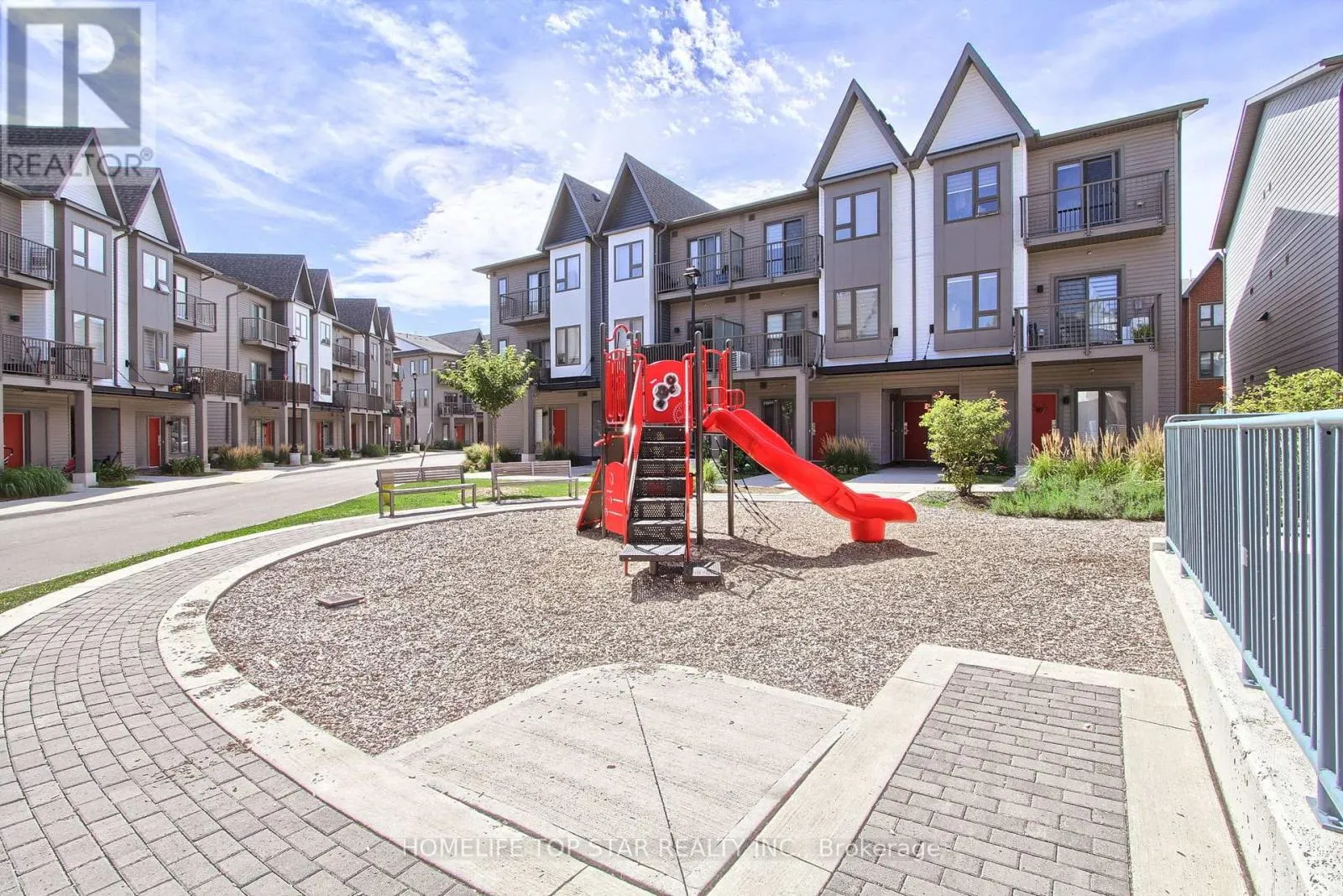 815 - 2635 WILLIAM JACKSON DRIVE