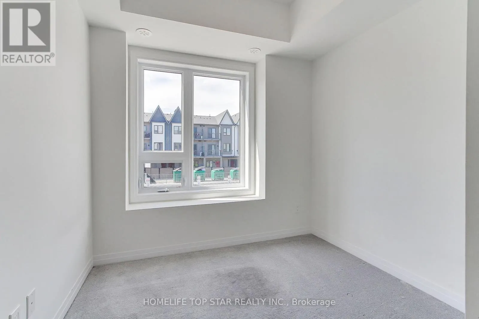 815 - 2635 WILLIAM JACKSON DRIVE