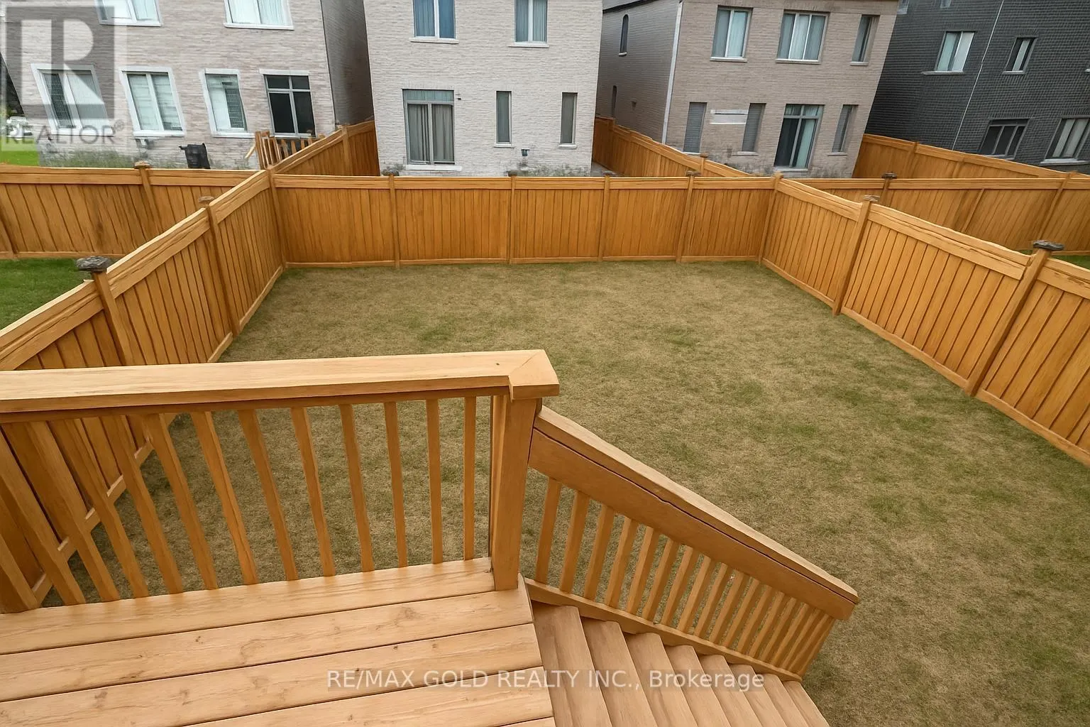UPPER - 888 REXTON DRIVE