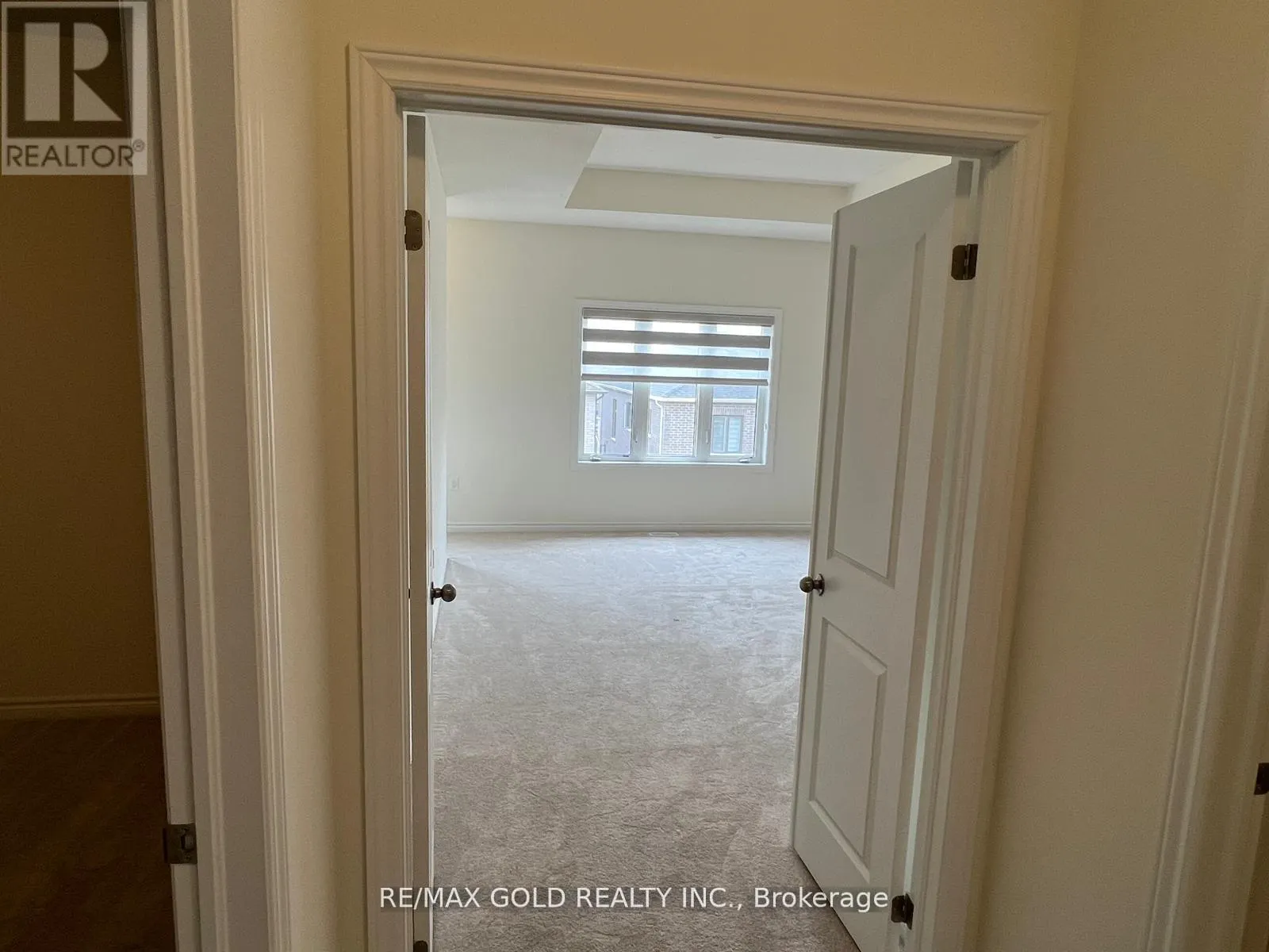 UPPER - 888 REXTON DRIVE