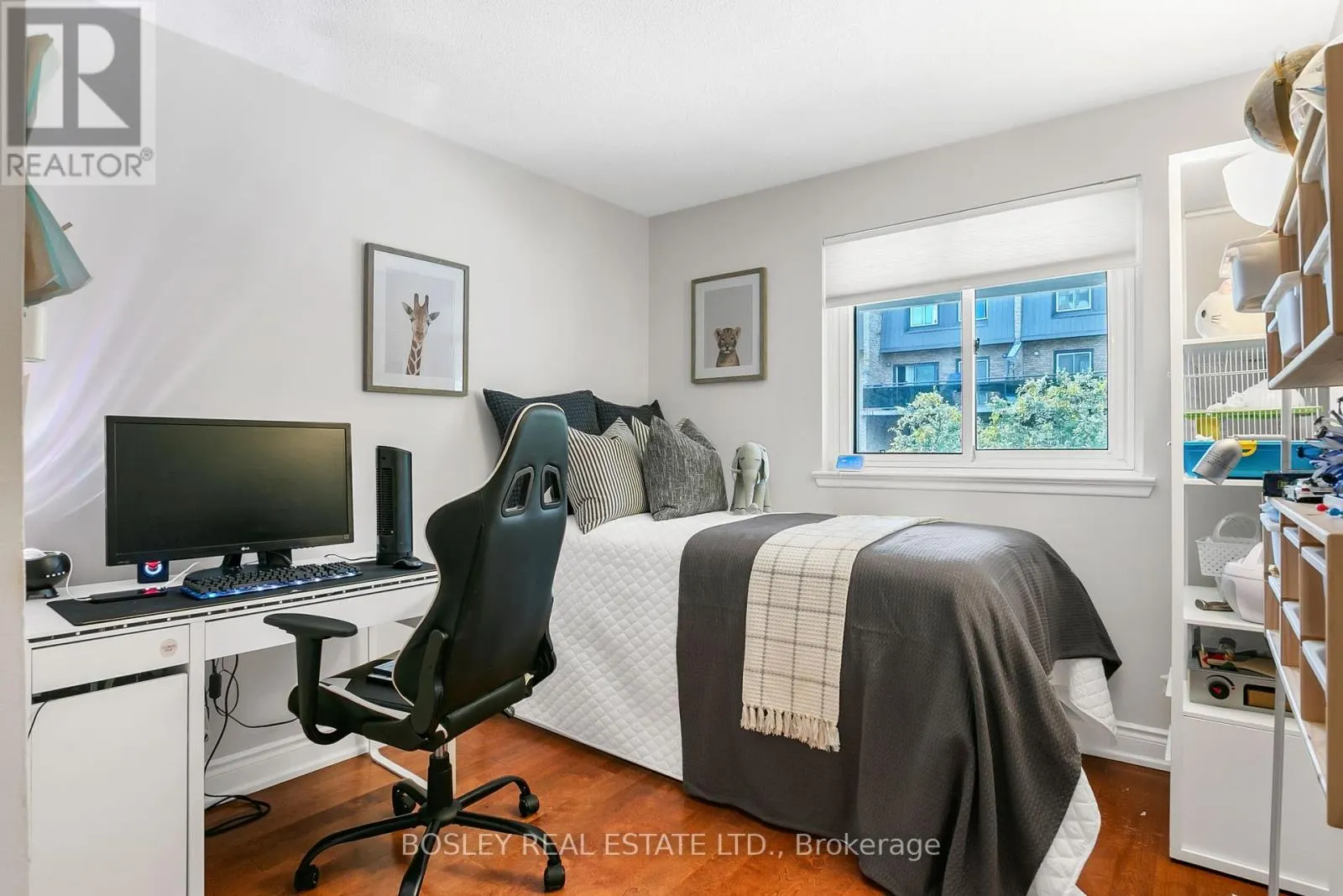 51 - 130 LING ROAD