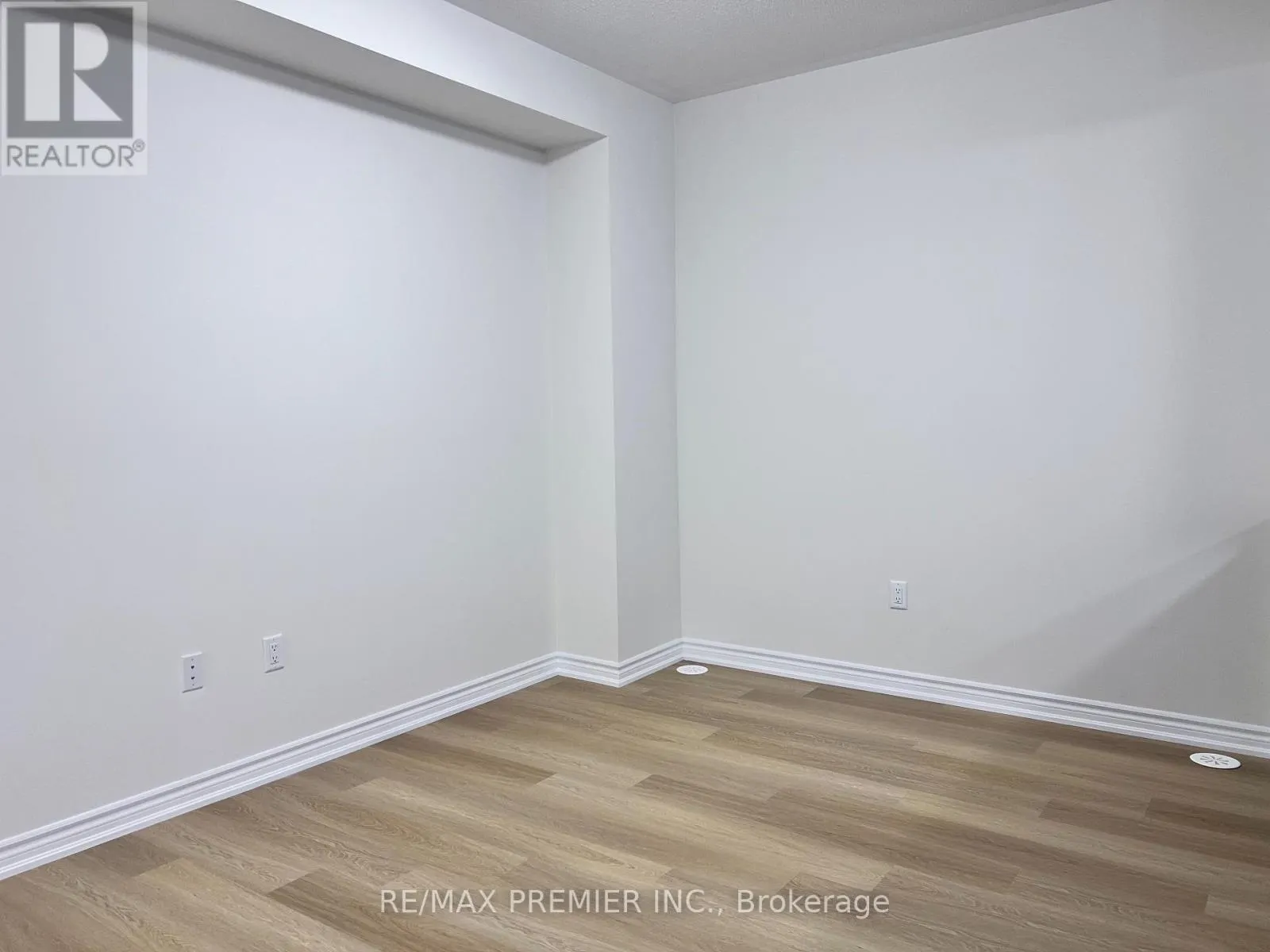 2 - 480 BERESFORD PATH
