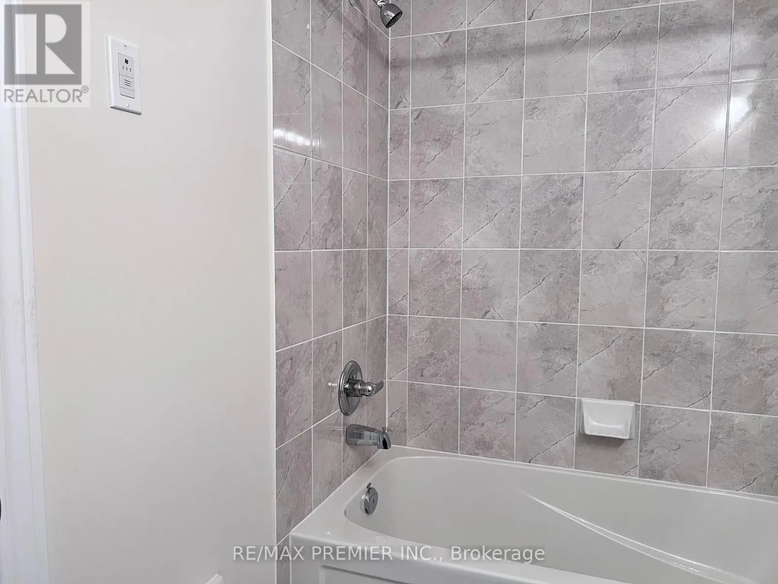 2 - 480 BERESFORD PATH