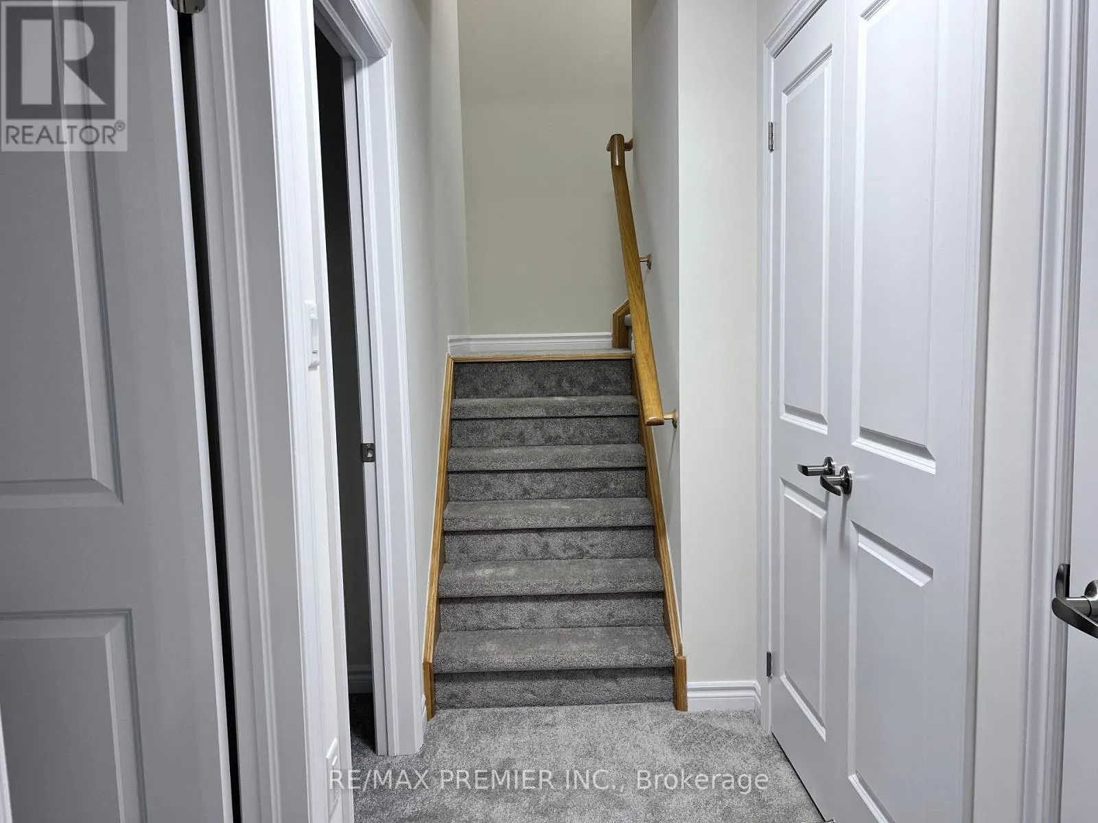 2 - 480 BERESFORD PATH