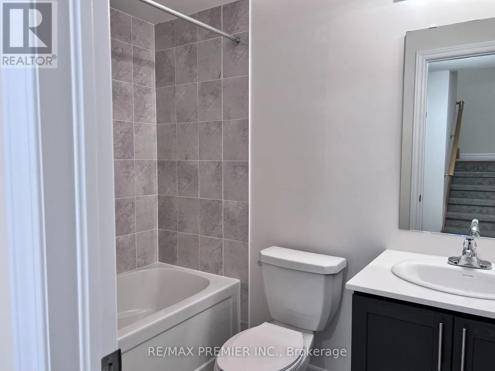 2 - 480 BERESFORD PATH