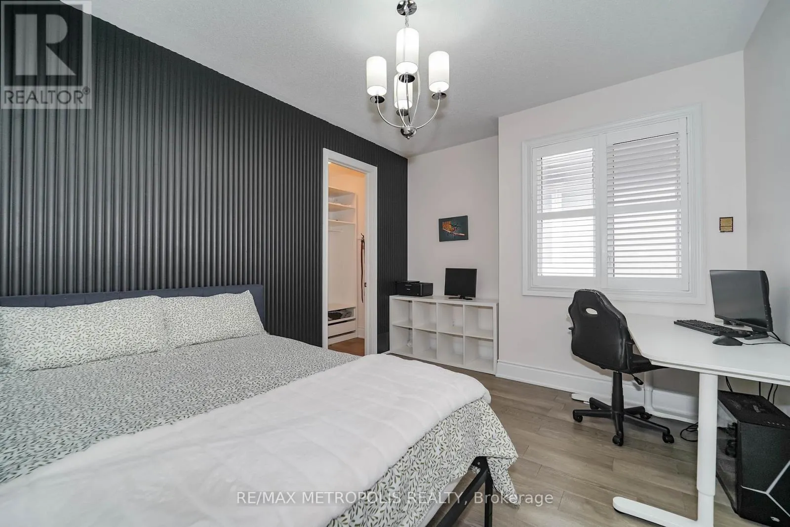 141 AUCKLAND DRIVE