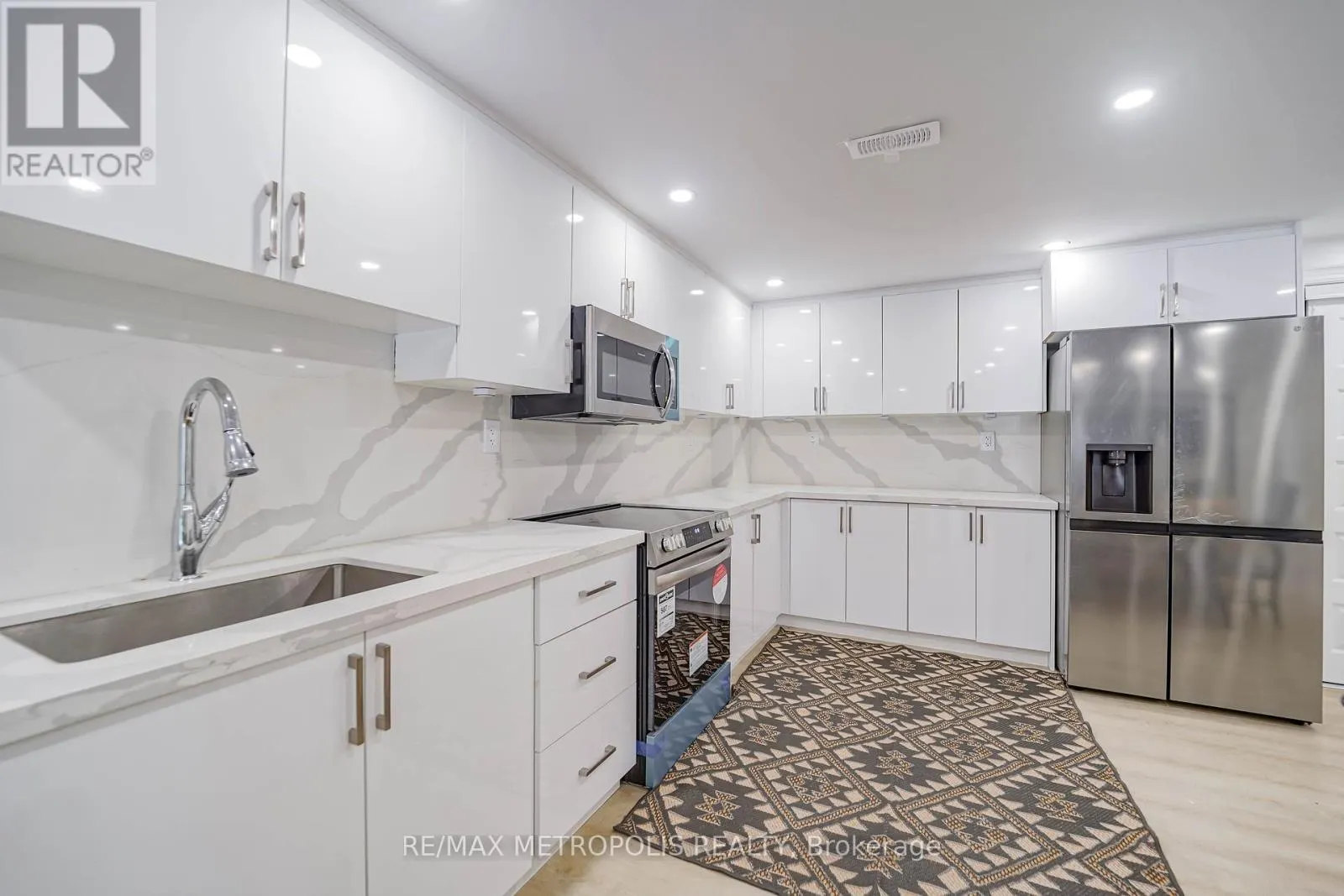 141 AUCKLAND DRIVE