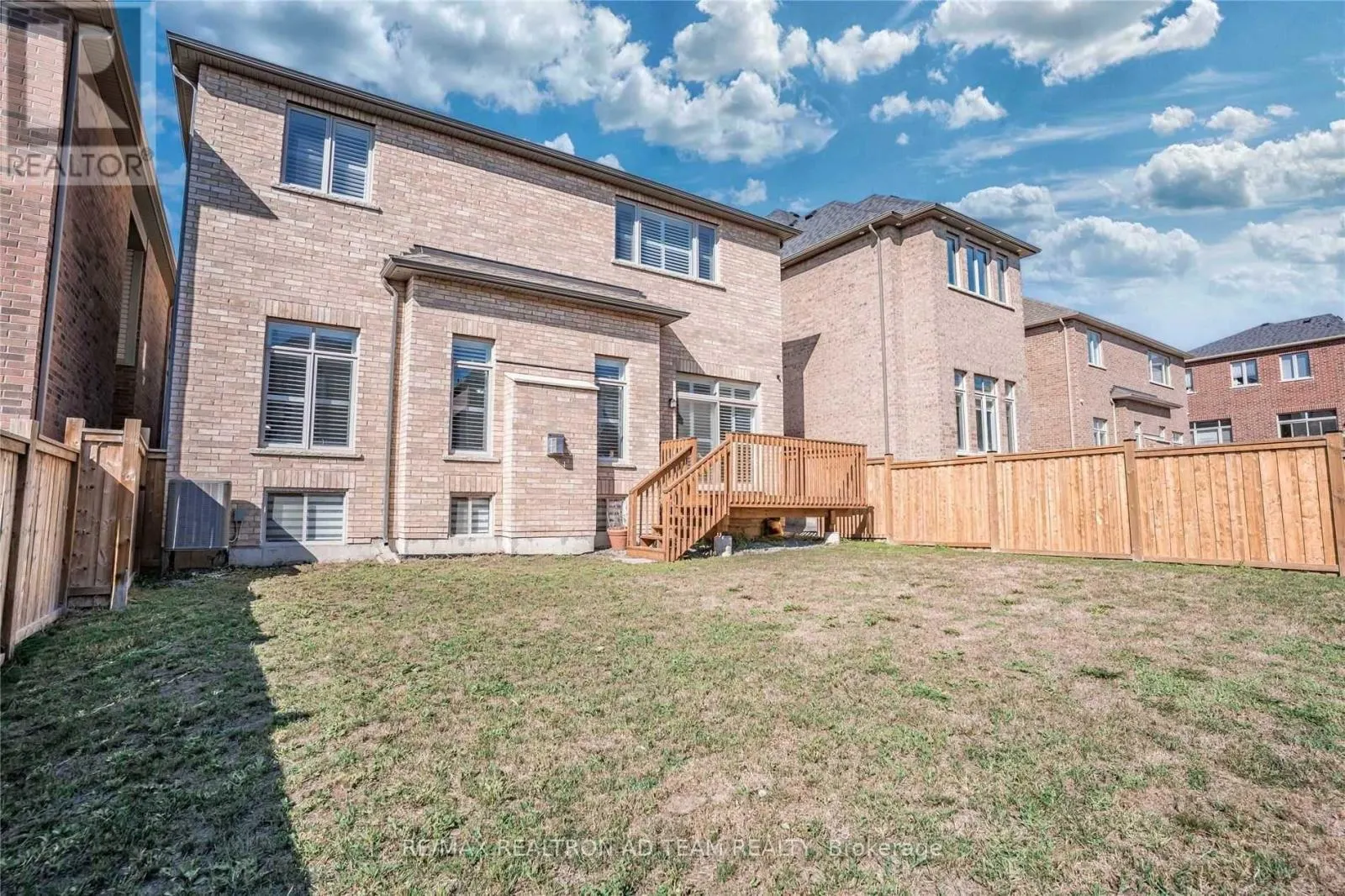 19 PENNINE DRIVE