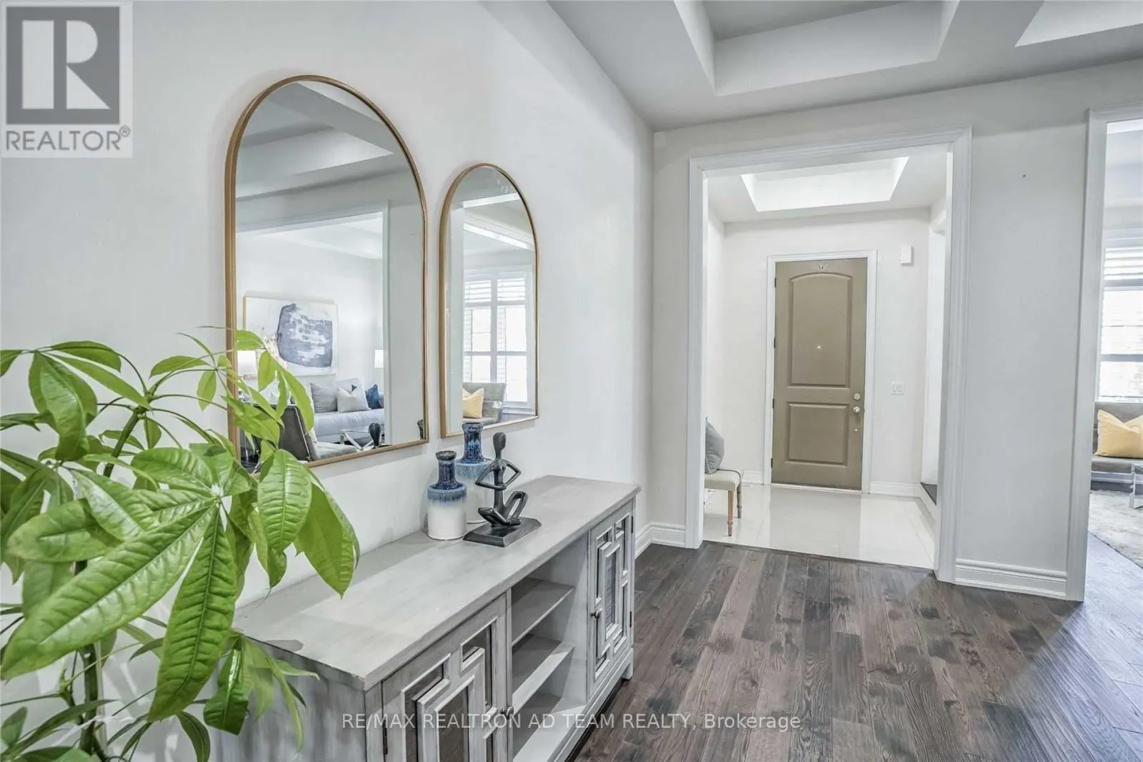 19 PENNINE DRIVE