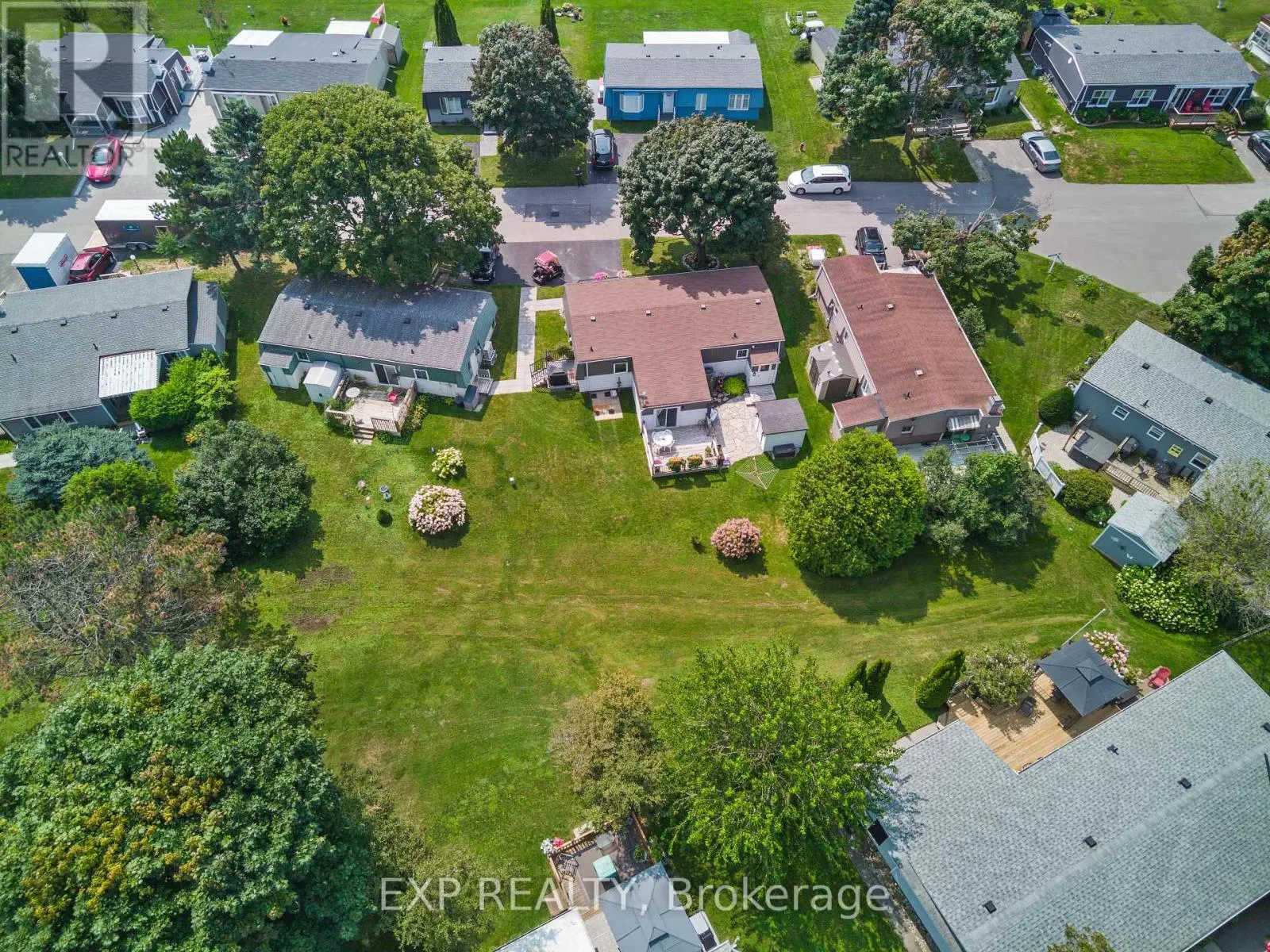 44 BLUFFS ROAD