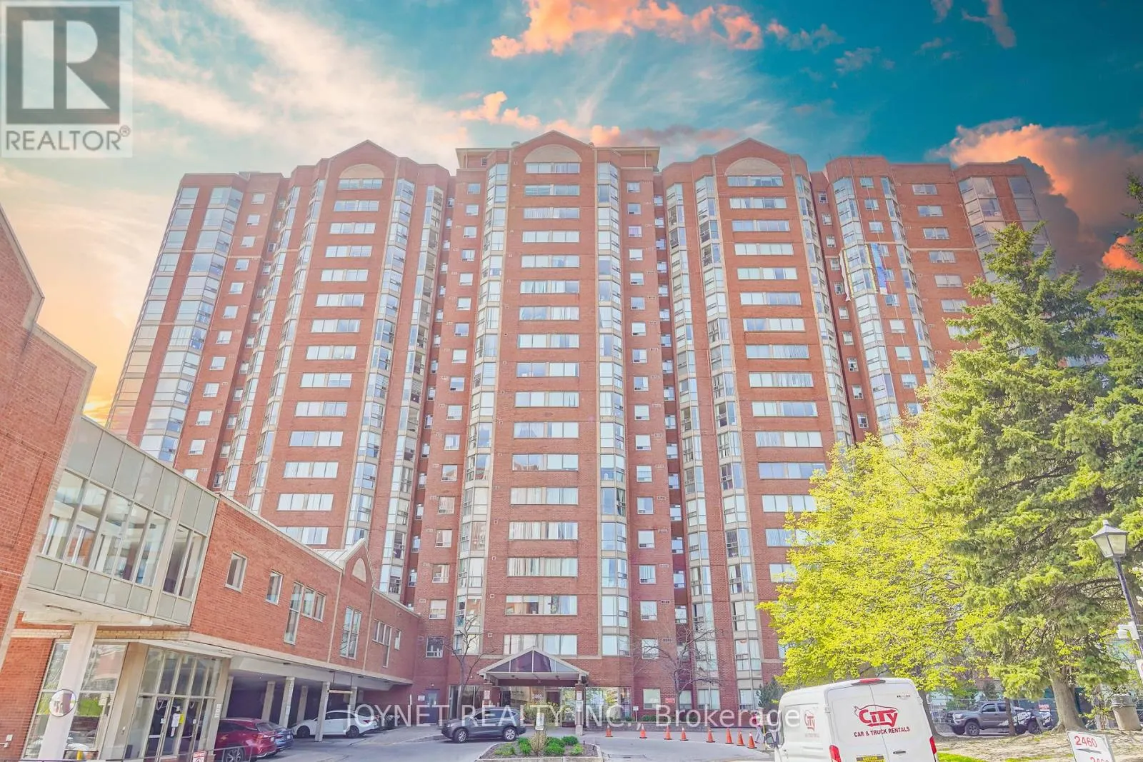 917 - 2460 EGLINTON AVENUE E