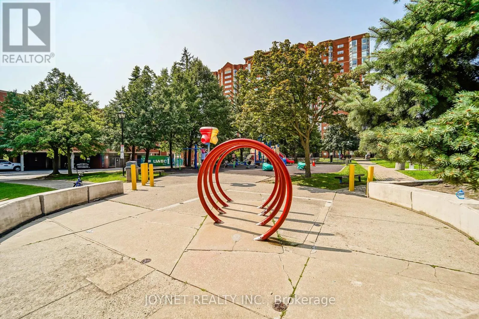 917 - 2460 EGLINTON AVENUE E