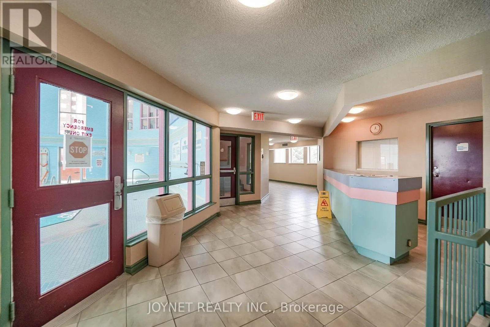917 - 2460 EGLINTON AVENUE E