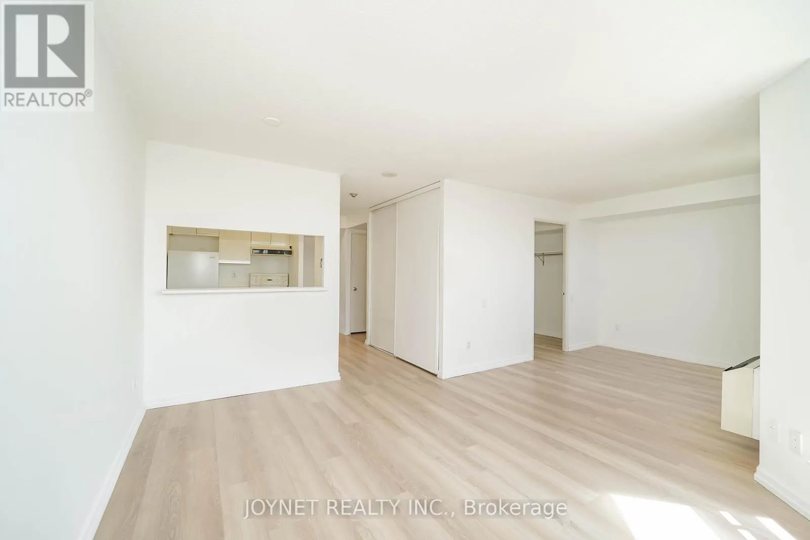 917 - 2460 EGLINTON AVENUE E
