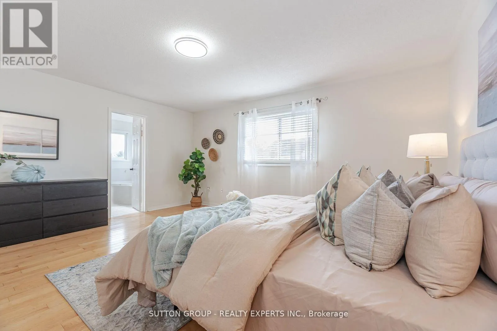 41 SOLMAR AVENUE