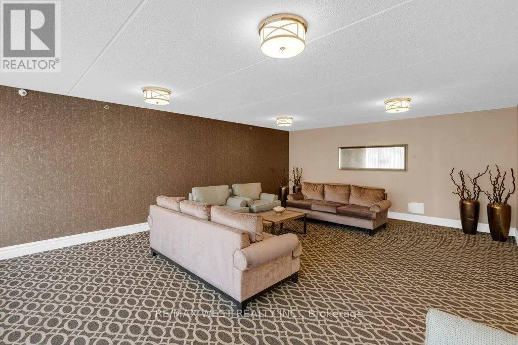 203 - 2 GLAMORGAN AVENUE
