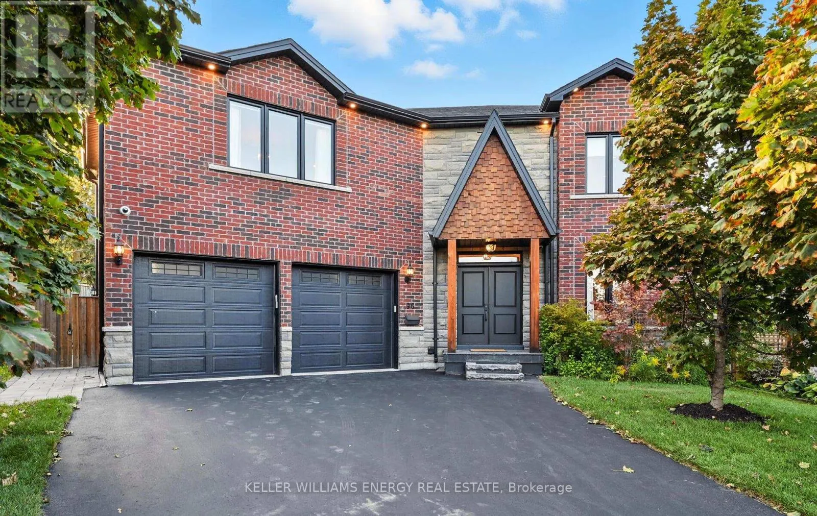 96 KINGSDALE DRIVE