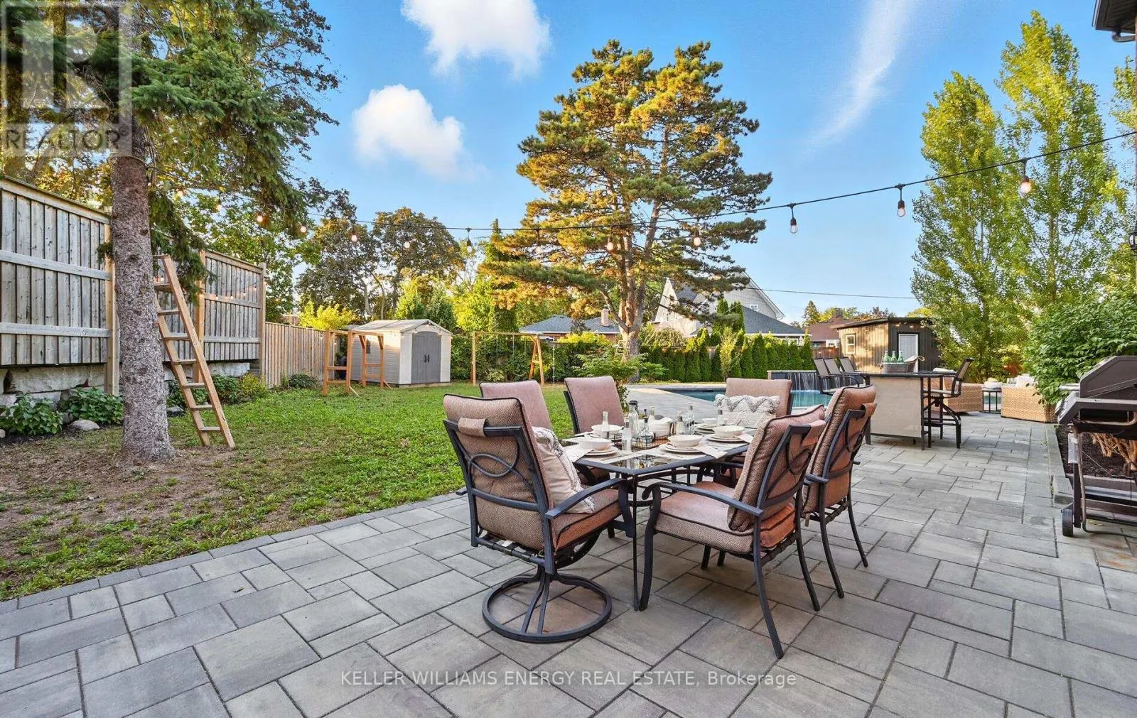 96 KINGSDALE DRIVE