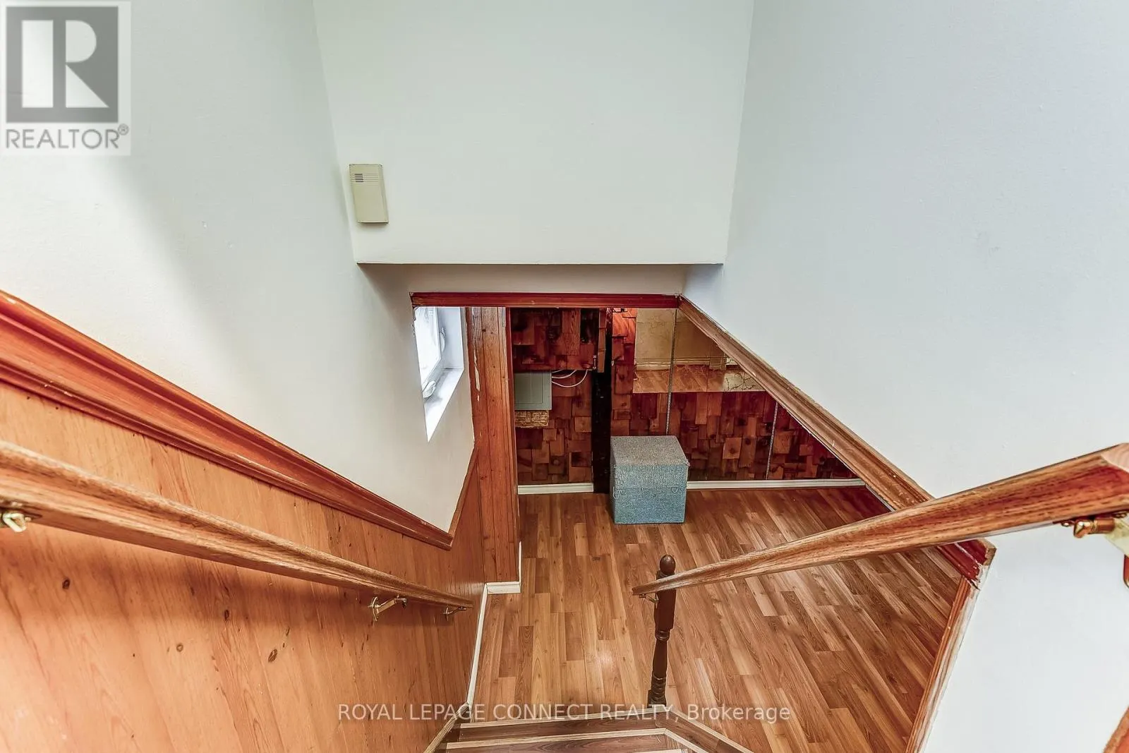 53 GLORY CRESCENT