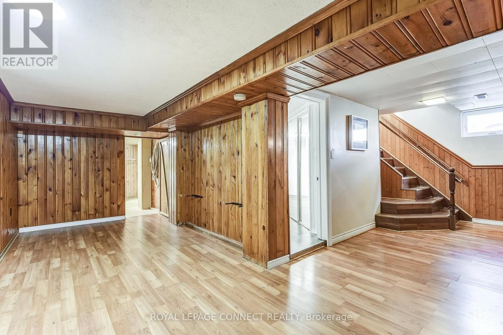 53 GLORY CRESCENT